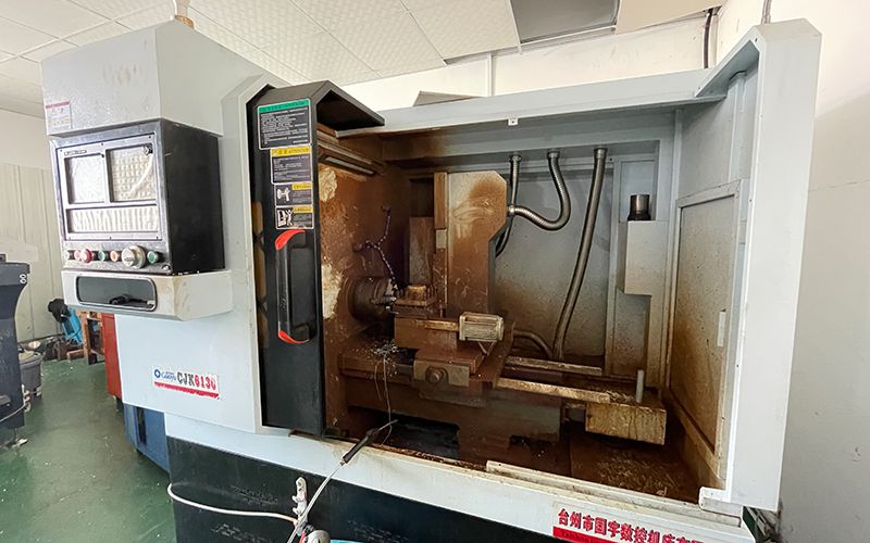 Máquina de taladrado y fresado CNC de aluminio (1 metro)